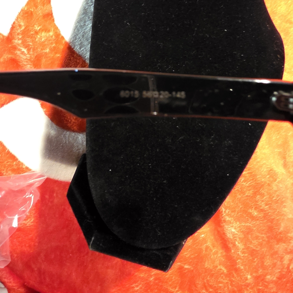 Lightly USED **GUCCI Black RX Eyeglasses Frames SIZE 56 20 145 MODEL # 6015 * - Picture 3 of 7